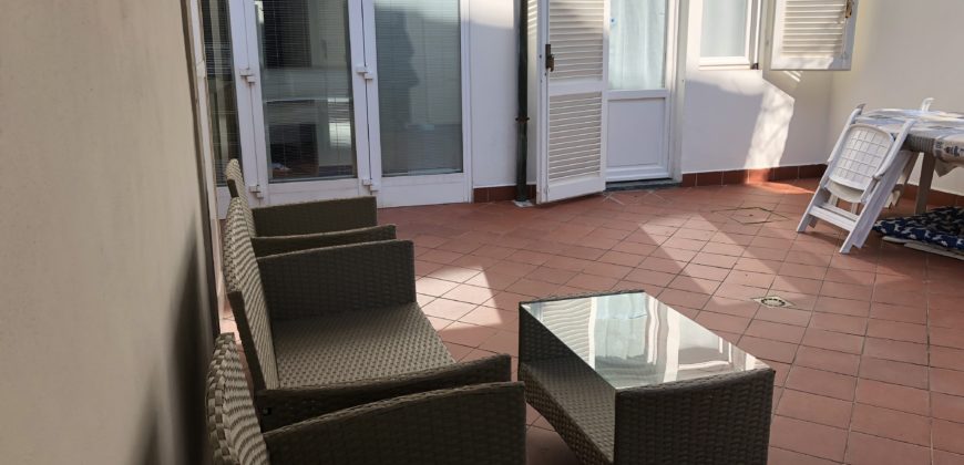 Piano terra con 8 posti letto e corte