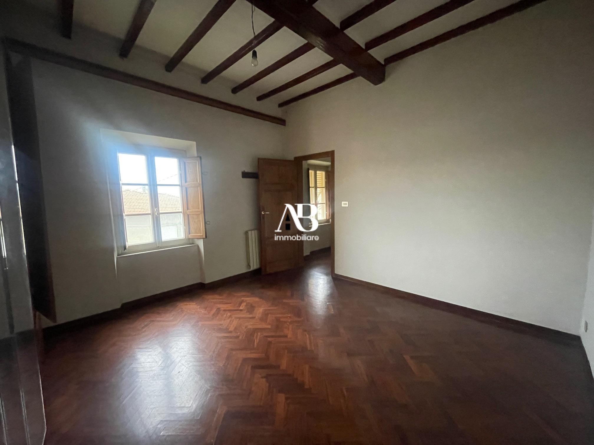 Villa con giardino