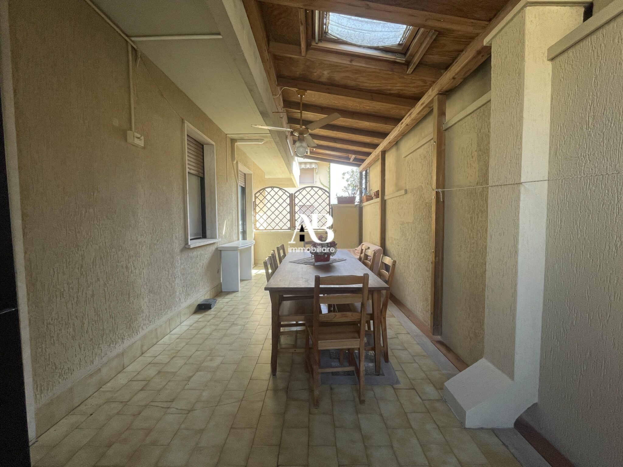 Trilocale con terrazza zona Don Bosco