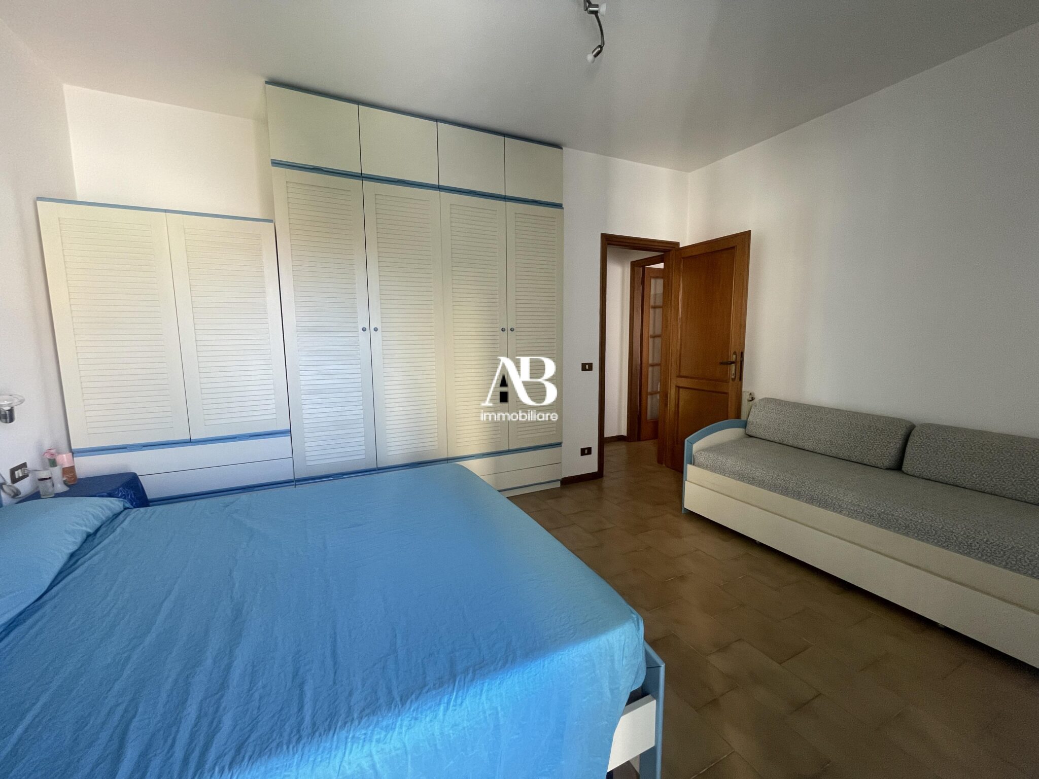 Trilocale con terrazza zona Don Bosco