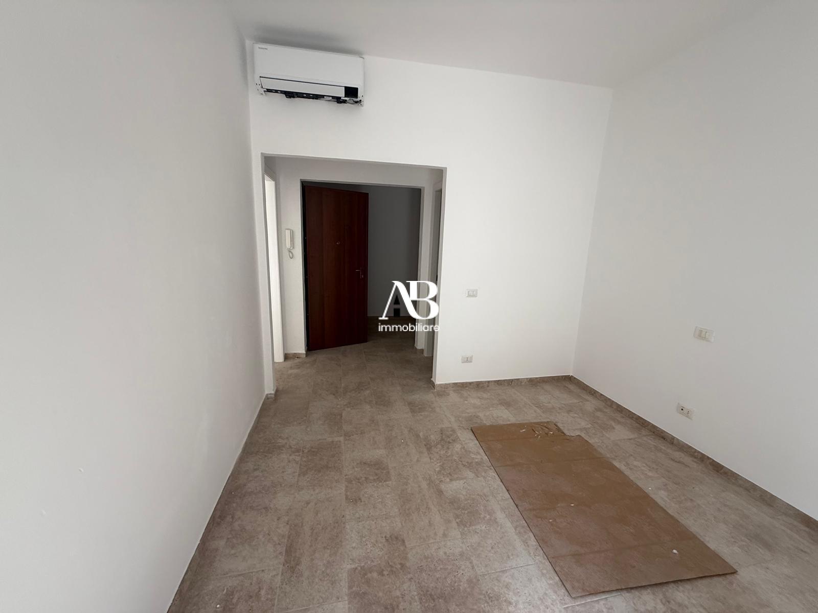 Trilocale in centro ristrutturato
