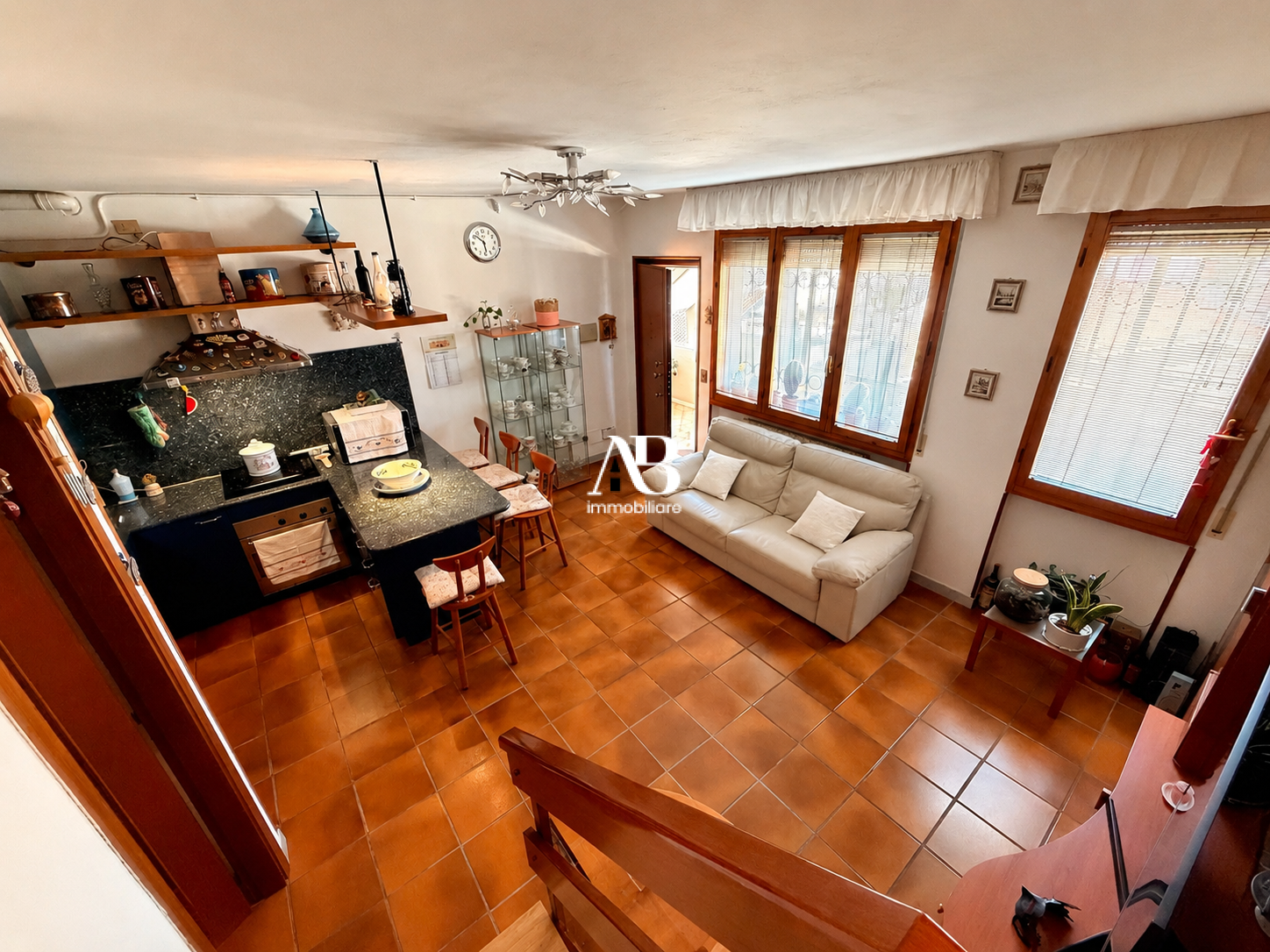 Luminoso duplex con posto auto