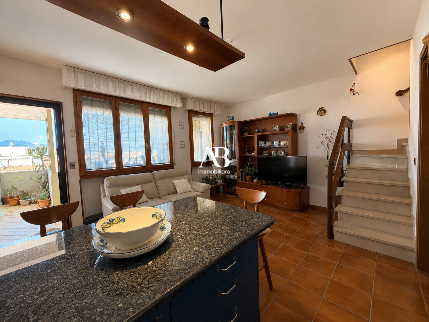 Luminoso duplex con posto auto