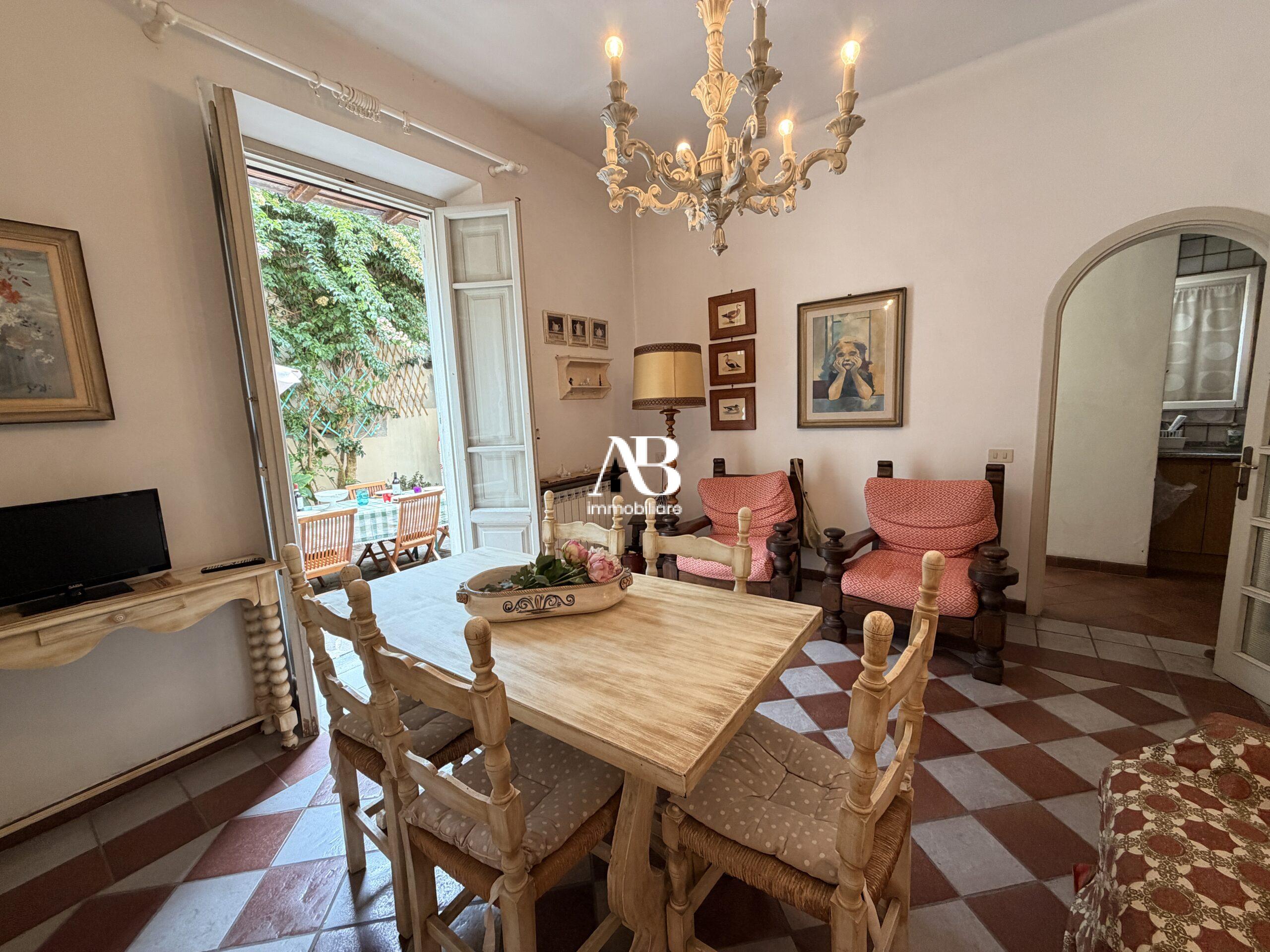 Viareggina con corte interna e terrazza